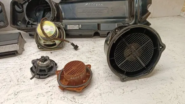 Audi OE Ljudsystem OEM 4F0035223A - Begagnad image 5