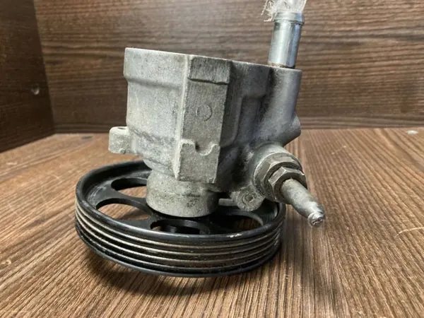Nissan Primastar servostyrpump OEM 4911000Q2L image 4