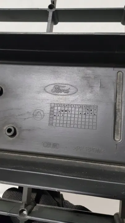 Grille de ventilation avant Ford Fiesta 8A6117B968A image 6