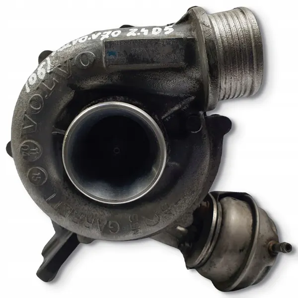 Volvo Turbo OEM 8689592 2.4 D5 Moottoriin image 4