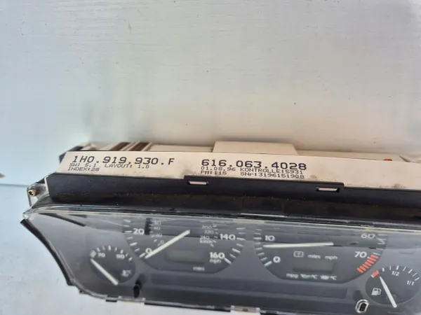 OEM 1H0919930F Compteur Volkswagen Golf III GTI image 3