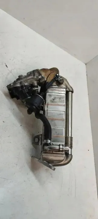 BMW X3 F25 2015 EGR-venttiili OEM 8594492 image 2