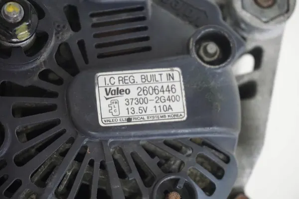 KIA SPORTAGE III SL Vaihtovirtageneraattori 2.0B G4KD 2012 image 5