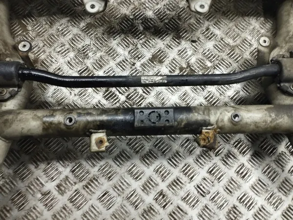 Mercedes-Benz Subchassi Dianteiro OEM AMD115525 Usado image 5