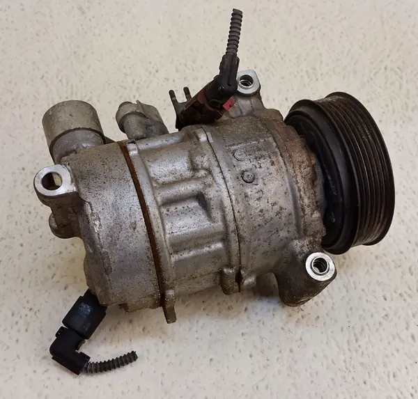Compressore A/C Audi OE 4G0260805T image 4