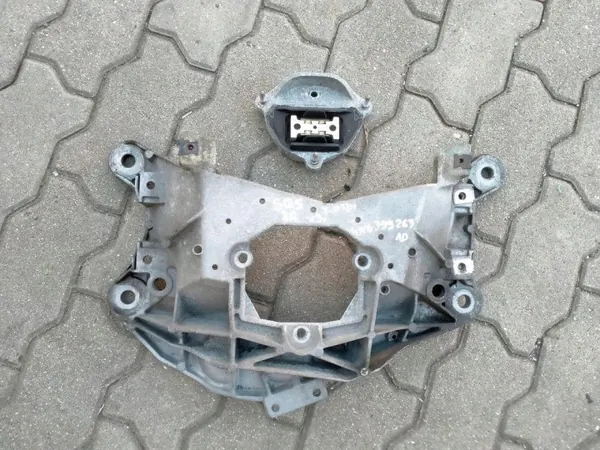 Gebruikte Audi OE versnellingsbaksteun 4H0399263AD image 2