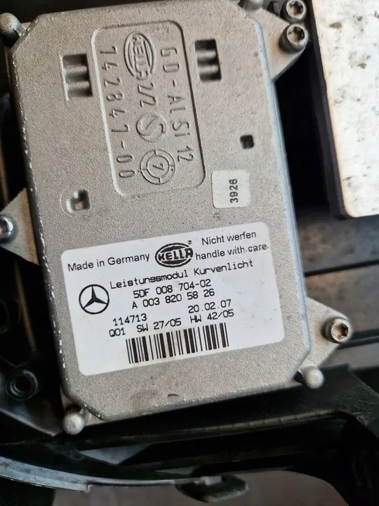 RECHTER XENONKOPLAMP MERCEDES CLS W219 C219 image 8