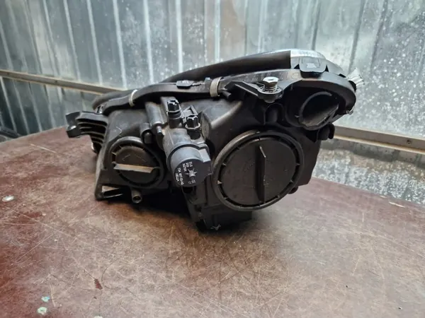 RECHTER XENONKOPLAMP MERCEDES CLS W219 C219 image 9