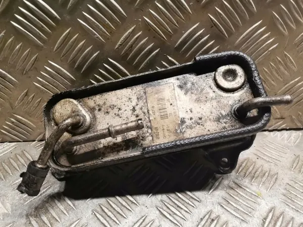 Arrefecedor de combustível Mercedes-Benz OEM 6110700079 - Usado image 2
