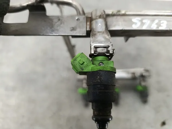 Carril de inyección OEM 078133681BA para Audi A4 B6 2.4 V6 image 8
