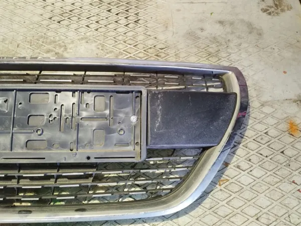 Peugeot 208 Lift Grilli OEM 9810535677 Käytetty image 6