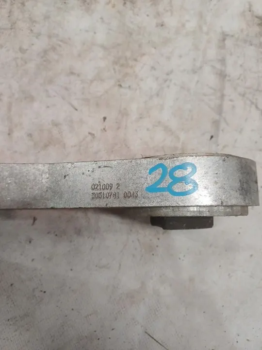 Soporte de Motor Alfa Romeo Mito 1.6 JTD 50510781 image 2