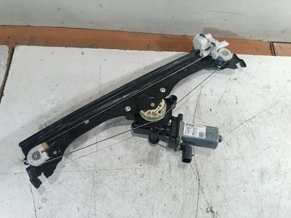 Mecanismo de janela dianteira direita Fiat 500 2018 image 4
