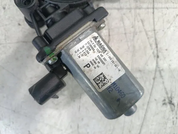 Mecanismo de janela dianteira direita Fiat 500 2018 image 6