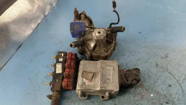 Kit GLP Daewoo OEM para Tauma 00R 1.8B - Usado image 2
