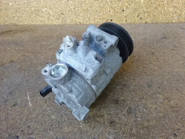 Compressore AC AUDI A3 8P TT 8J 3.2 V6 8J0260805 image 2