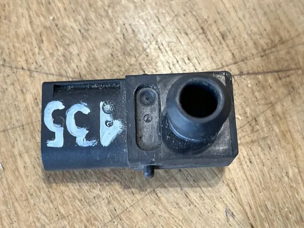 BMW Lufttrycksensor OEM 6786746 - Begagnad image 3