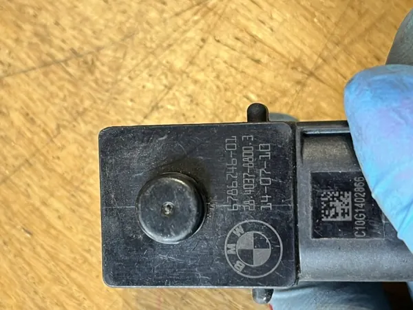 BMW Lufttrycksensor OEM 6786746 - Begagnad image 4