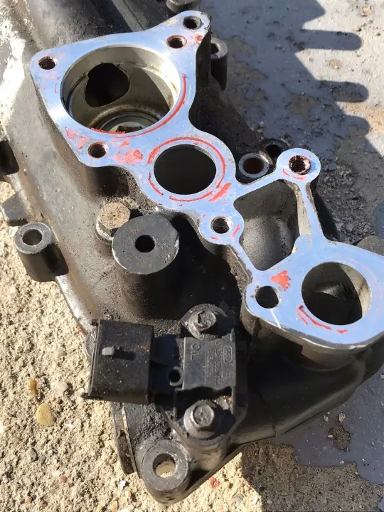Refroidisseur d'huile OEM 504143815 pour Iveco Stralis 430 image 6