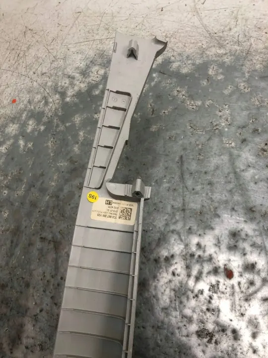 OEM 7C0867269BILI Voor Linker Pilaarafdekking - Gebruikt image 4