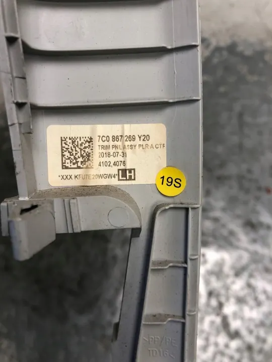 OEM 7C0867269BILI Voor Linker Pilaarafdekking - Gebruikt image 5
