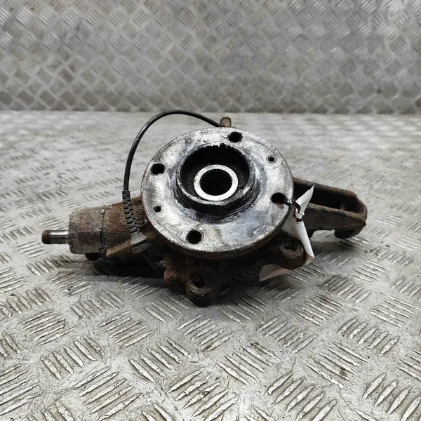 Peugeot 5008 2013 Mozzo ruota anteriore destro image 2