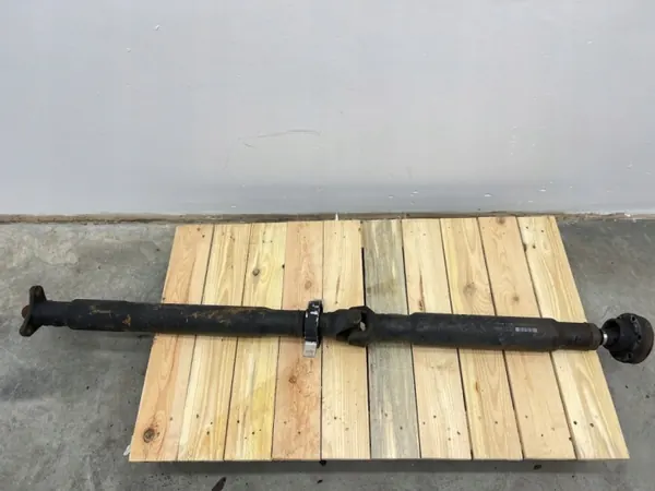 BMW M3 E90 E92 E93 4.0 V8 Vetoakseli OEM 2283665 image 2