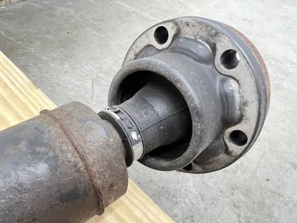 BMW M3 E90 E92 E93 4.0 V8 Vetoakseli OEM 2283665 image 6