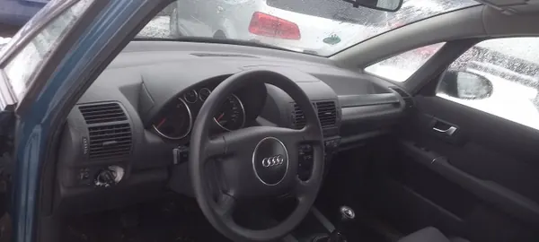 Audi A2 Armaturenbrett OEM 01 - Gebrauchter Zustand image 2