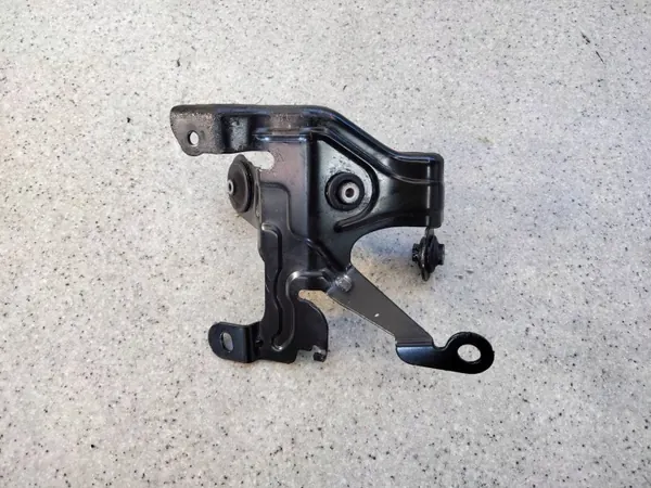 Support de Pompe de Direction OEM 11664818 pour Dacia Dokker image 3