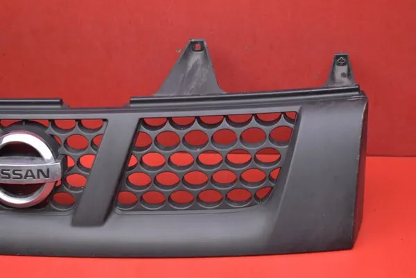 Nissan Navara NP300 Grill 1998-2006 OEM 62310VK000 image 2