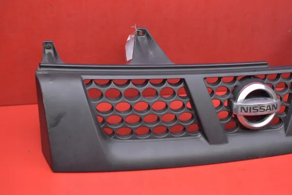 Nissan Navara NP300 Grill 1998-2006 OEM 62310VK000 image 3