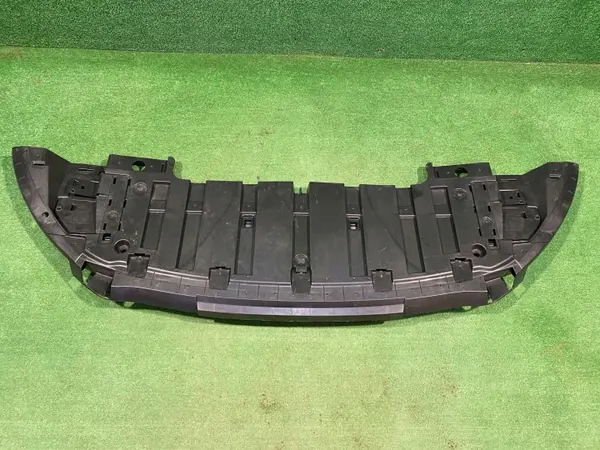 Under stötfångarsköld OEM 622353354R för Renault Scenic IV image 2