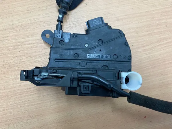 RENAULT TWINGO III Vänster Framdörrslås image 2