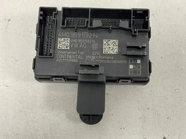 Audi E-Tron voorportcontroller OEM 4M0959592N image 3