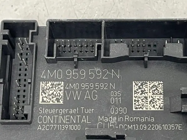Audi E-Tron voorportcontroller OEM 4M0959592N image 4