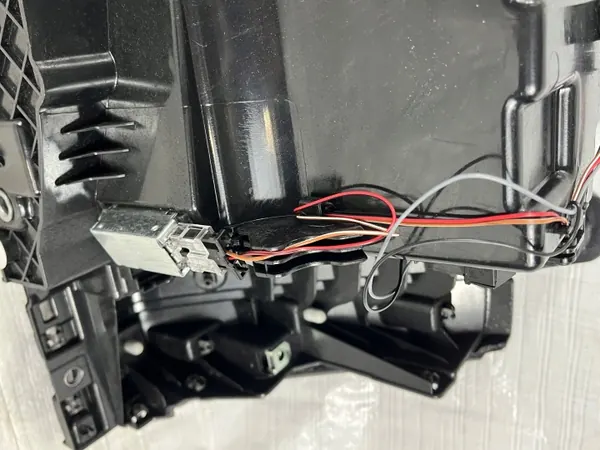 Caja almacenamiento consola pasajero Porsche 99155220416 image 10