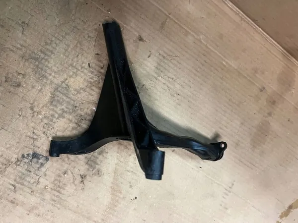 Separador de óleo Mercedes-Benz ML W164 A6421402551 image 2