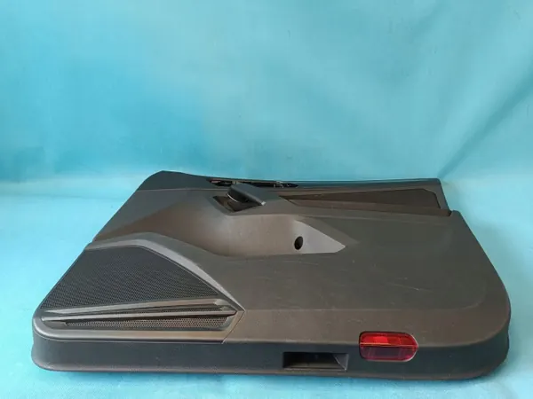 Panel de Puerta Delantero Derecho OEM 5NB867012P image 3