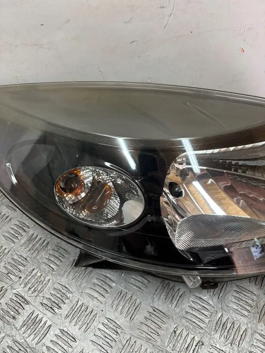 Oikea Heijastinlamppu Dacia Sandero I 08-12 OEM 260104793R image 3