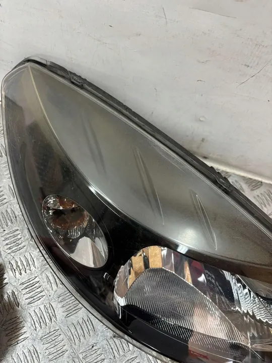 Oikea Heijastinlamppu Dacia Sandero I 08-12 OEM 260104793R image 5