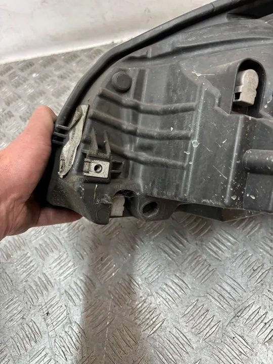 Oikea Heijastinlamppu Dacia Sandero I 08-12 OEM 260104793R image 8