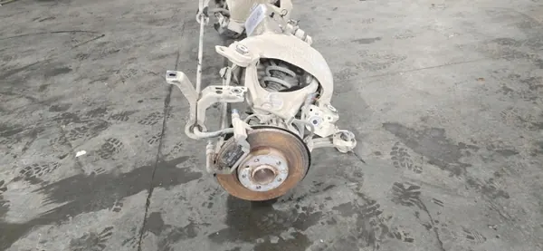 PEUGEOT 508 II Hinterachsschwinge - OEM Teil image 4