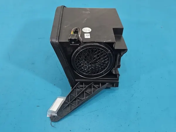 Caisson de basse OEM 5E0035412 pour Skoda Octavia III 2013- image 2