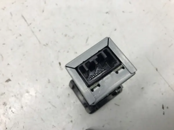 Honda USB-C-poort OEM 8A350-TJB-A113 voor ZR-V 2023-2024 image 3