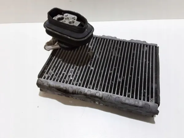 Évaporateur climatisation Audi A5 8T 8F OEM X1189004 image 2
