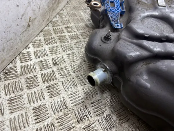 OEM 31405479 Diesel-polttosäiliö Volvo V90 II/S90 II image 9