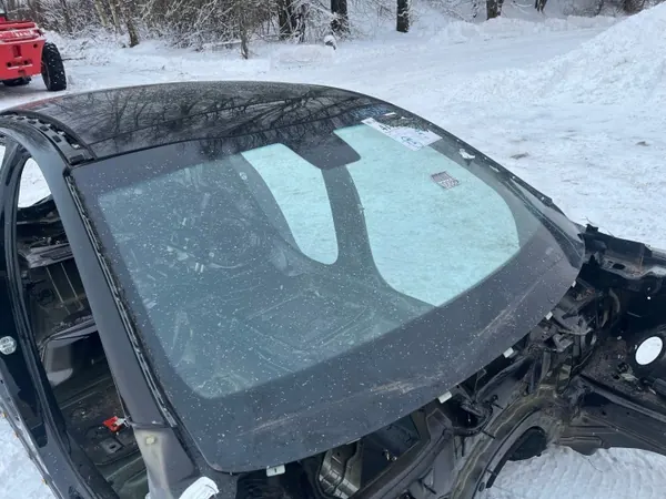 Kia OE FOB56551 Gebrauchte Frontscheibe image 3