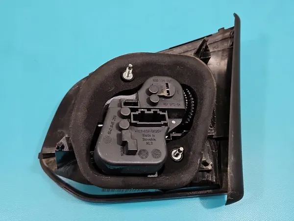 Luz Trasera Izquierda VW Golf VI image 3