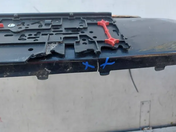 Paraurti anteriore Subaru Impreza IV GP image 10